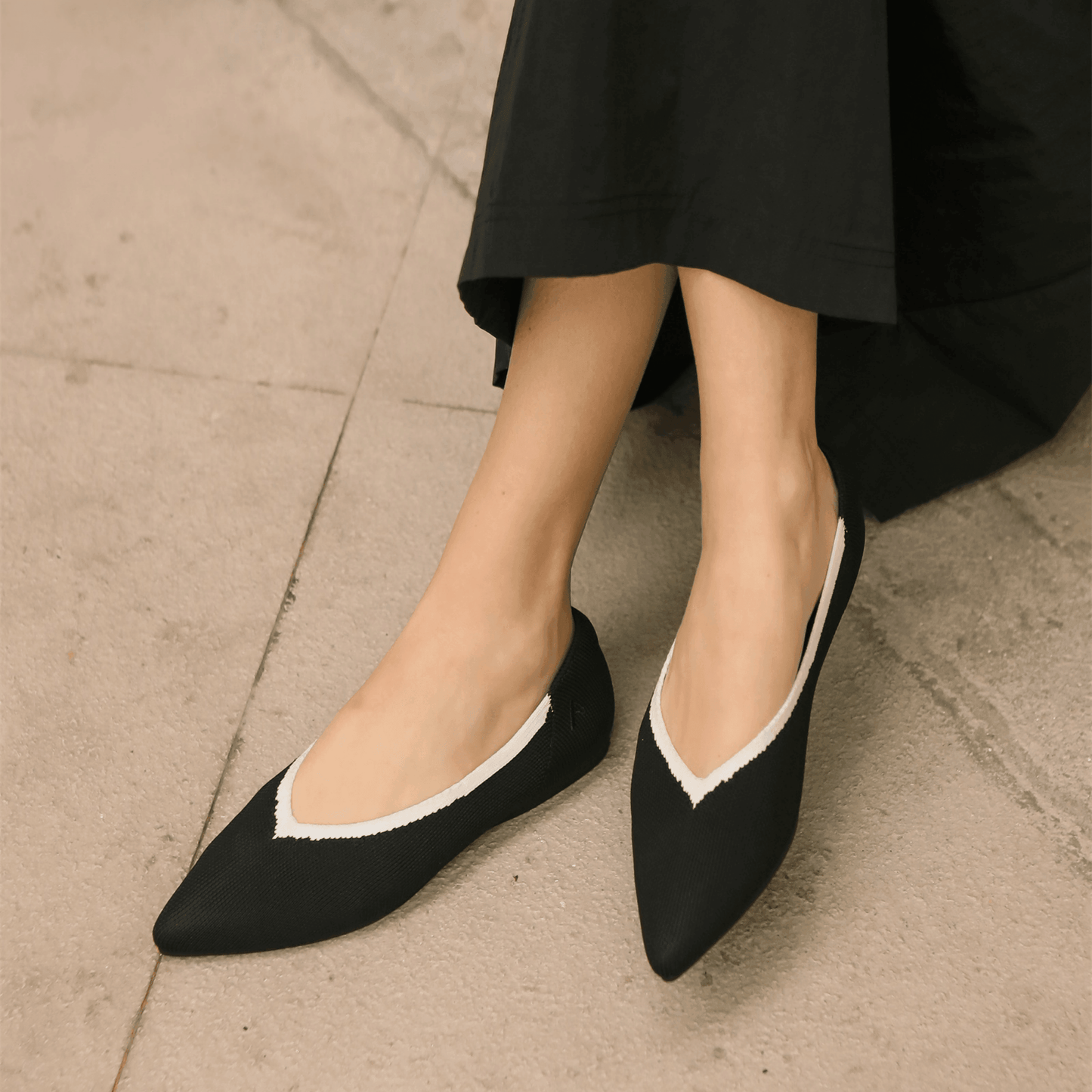 Charlotte Curved Pointed Toe Flats - aciae