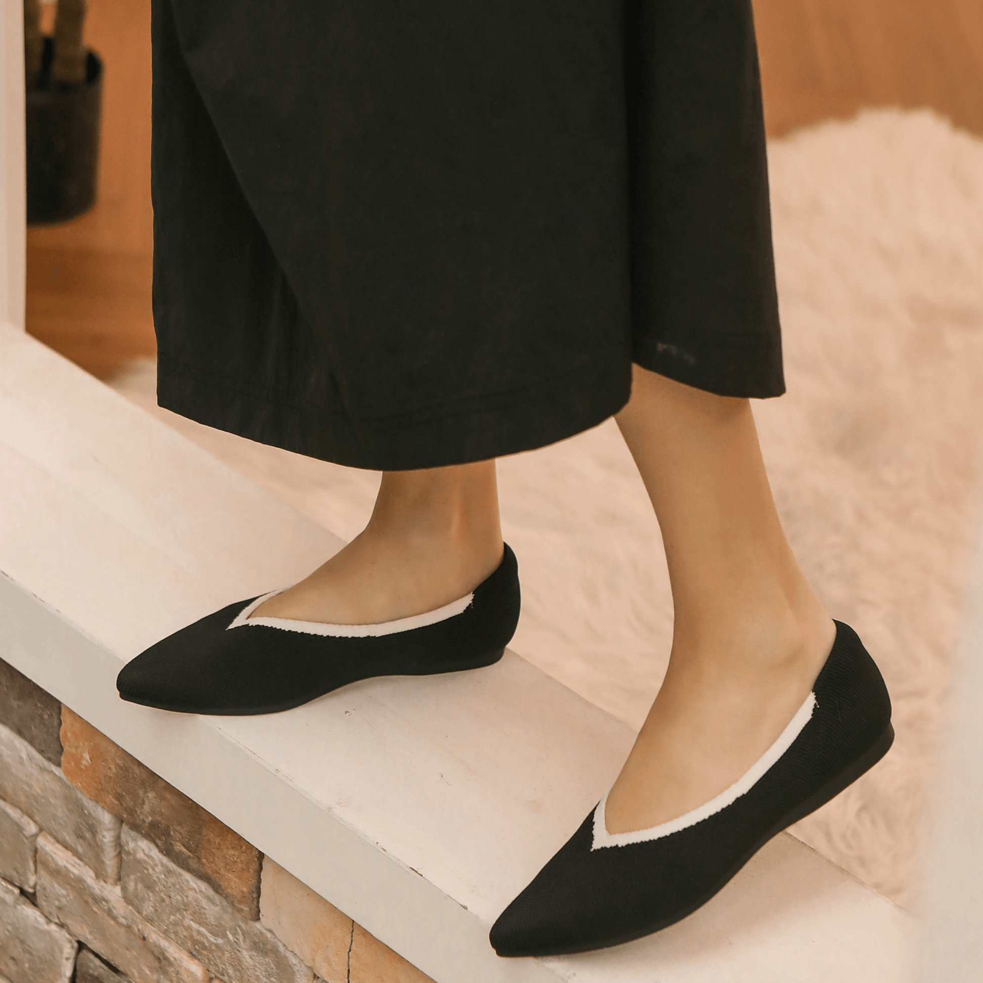 Charlotte Curved Pointed Toe Flats - aciae